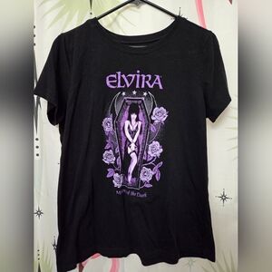 Torrid Sz 0 Black and Purple Elvira Graphic Tee